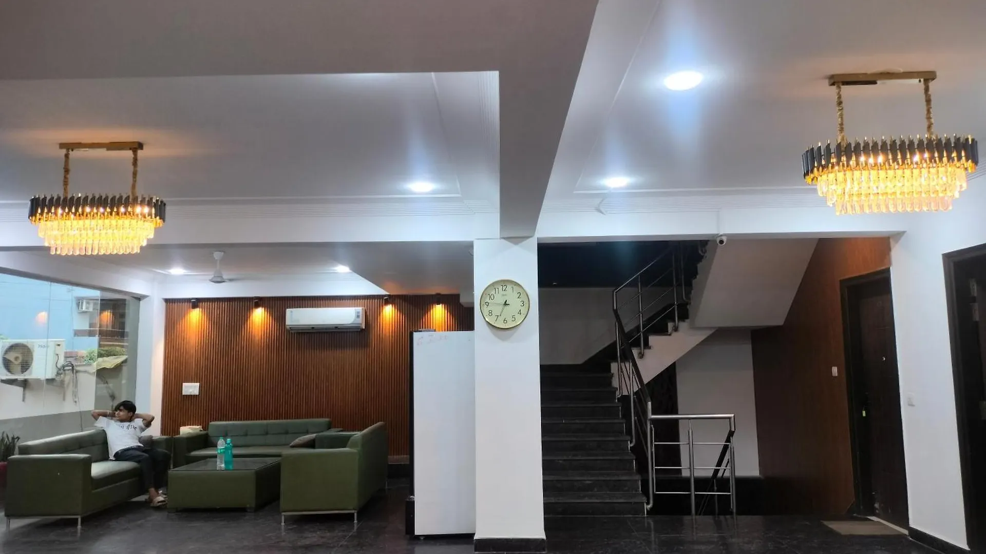 Akshay Corporate Hotel 구르가온